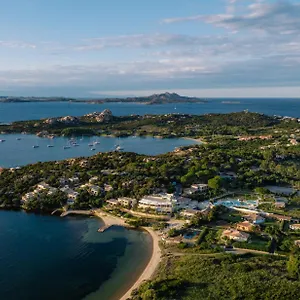 Resort 7pines Sardinia - A Destination By Hyatt Baja Sardinia